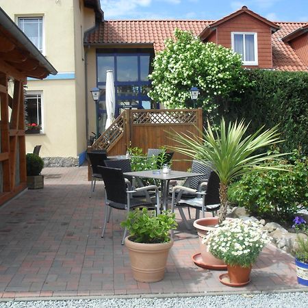 Hotel-Pension Zur Mole Wiek auf Rügen المظهر الخارجي الصورة